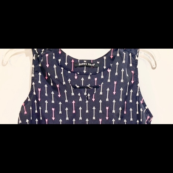 Sweet Rain Size S Navy Sheer Sleeveless V-Neck Printed Top - Picture 4 of 9